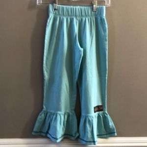Matilda Jane cropped ruffle pants. Size 8